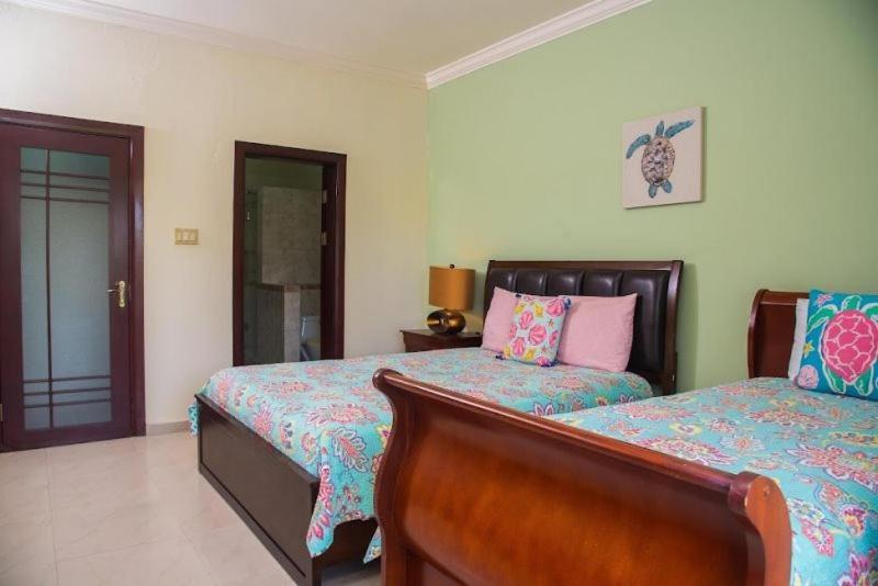 Maribella@Crystal Cove Ocho Rios Apartment Stanmore Grove Bagian luar foto